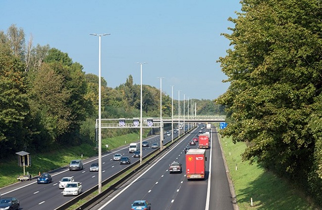 Ampera LED giải pháp chiếu sáng đường cao tốc ở Brussels